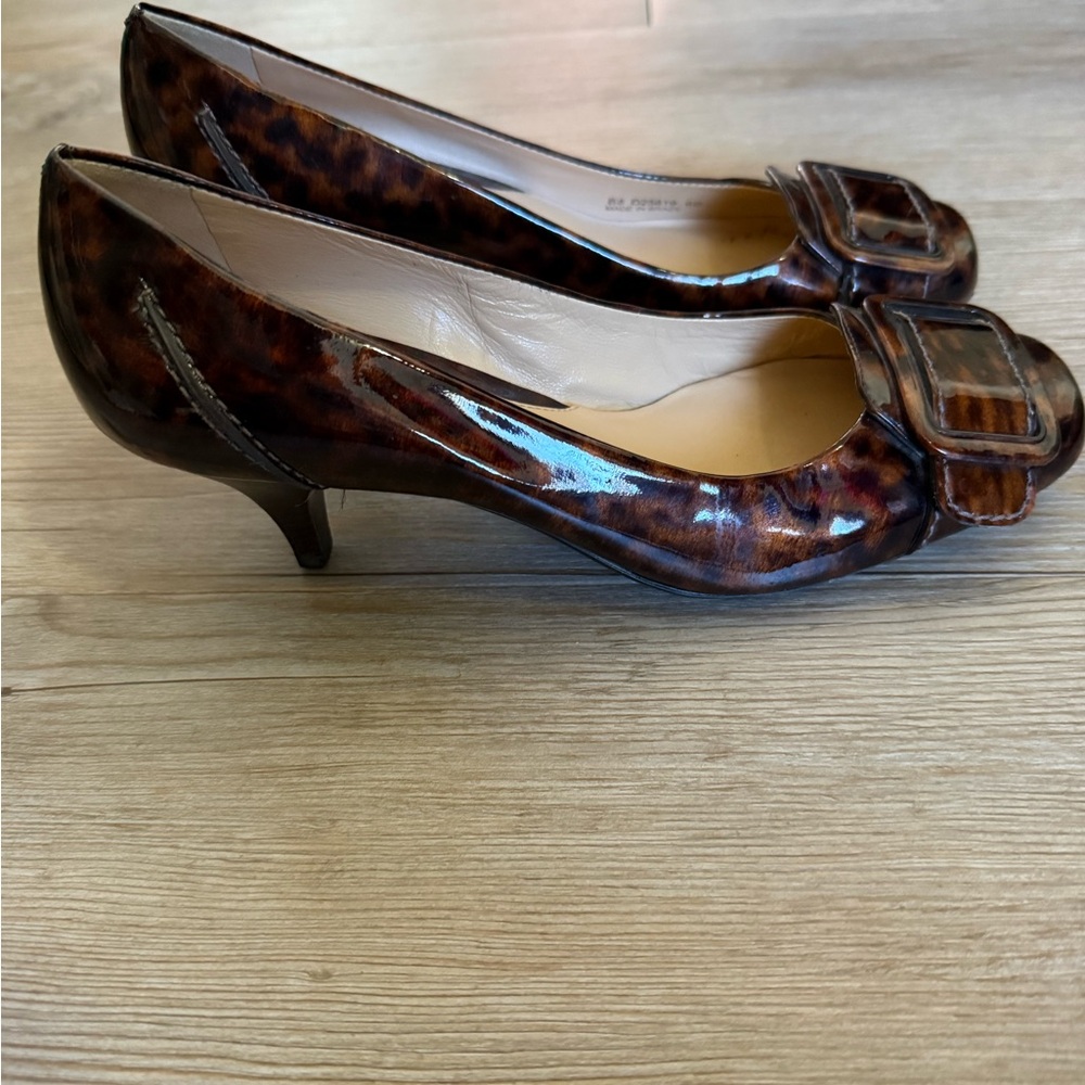 Cole Haan Women's Tortoise Shell Heels - Picture 4 of 8